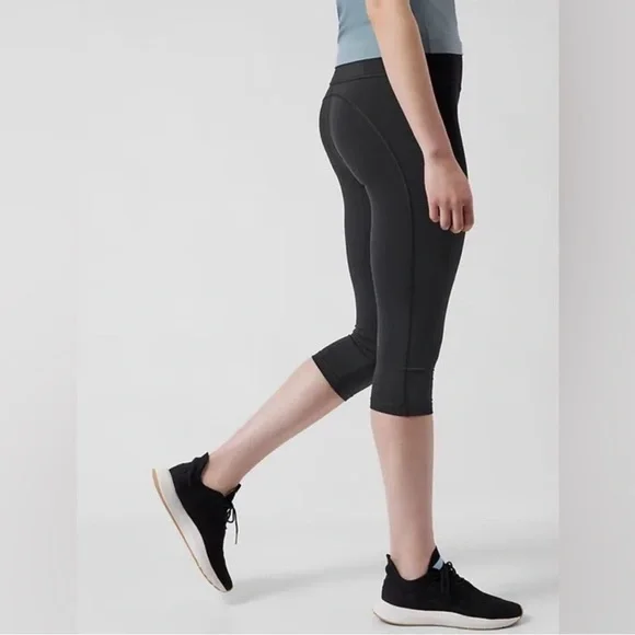 Athleta Accelerate Crop Leggings - Picture 5 of 5